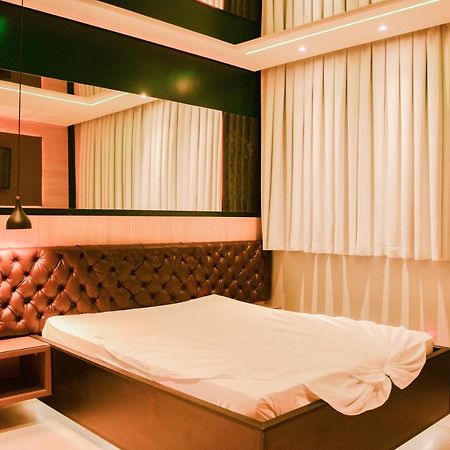 Motel Sunny Day Bh 贝洛哈里桑塔 外观 照片